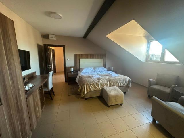 Jp Motel Mali Pariz ボル エクステリア 写真