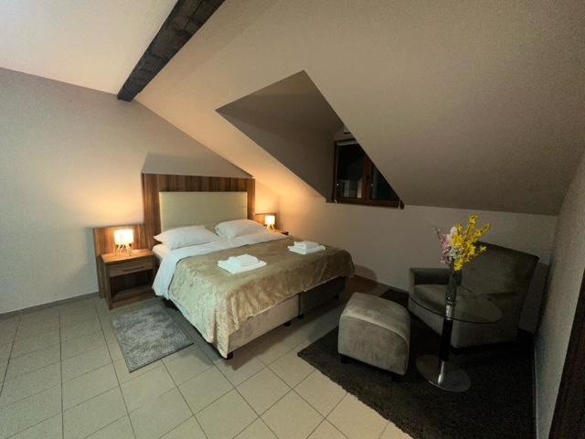 Jp Motel Mali Pariz ボル エクステリア 写真