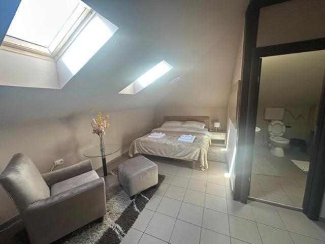 Jp Motel Mali Pariz ボル エクステリア 写真
