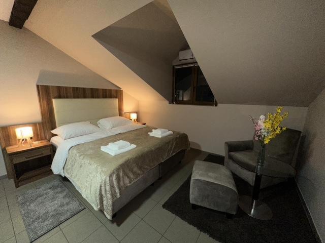 Jp Motel Mali Pariz ボル エクステリア 写真