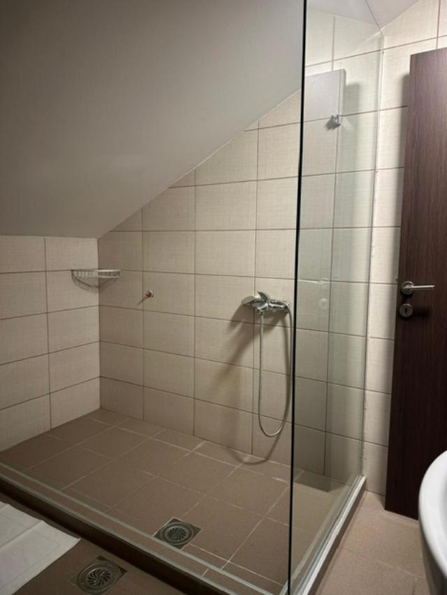 Jp Motel Mali Pariz ボル エクステリア 写真